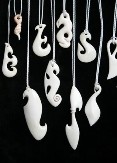 Kurz řezby z kosti nebo dřeva